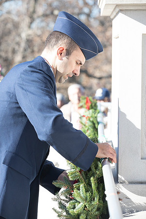 Wreaths 2018-398