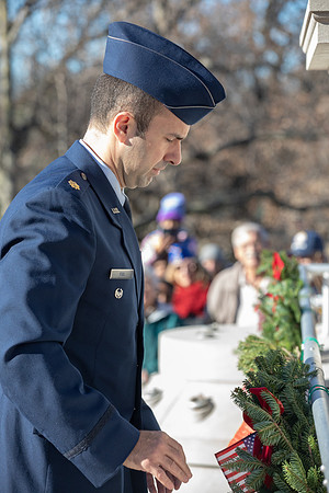 Wreaths 2018-399