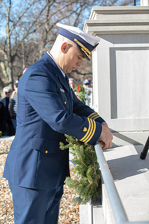 Wreaths 2018-406
