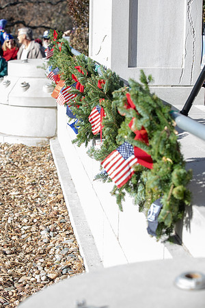 Wreaths 2018-424
