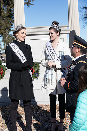 Wreaths 2018-445