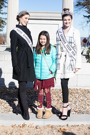 Wreaths 2018-451