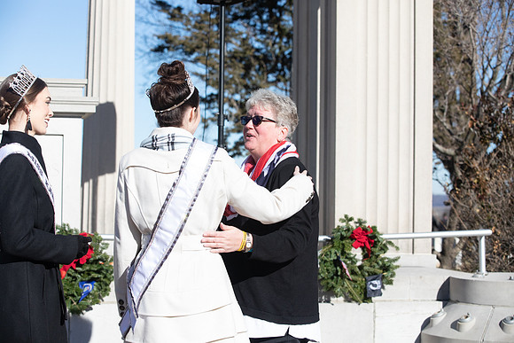 Wreaths 2018-462