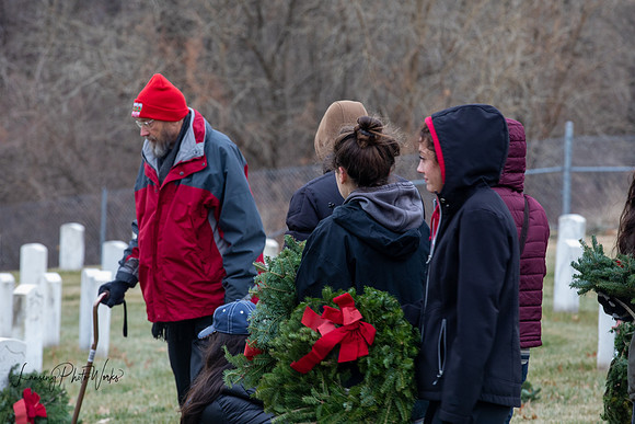 Wreath 2019-275