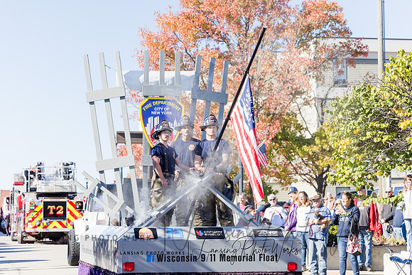 VeteransParade-376