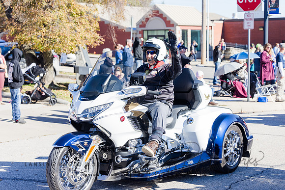 VeteransParade-523