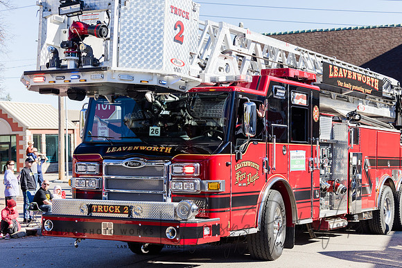 VeteransParade-351