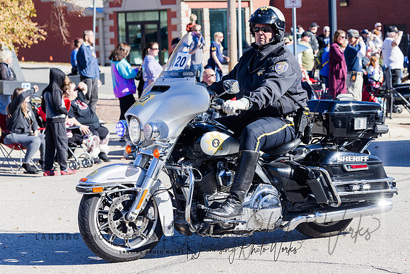 VeteransParade-324