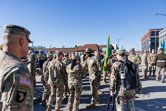 VeteransParade-32