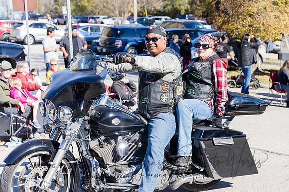 VeteransParade-508