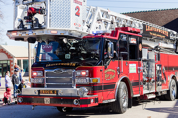 VeteransParade-352