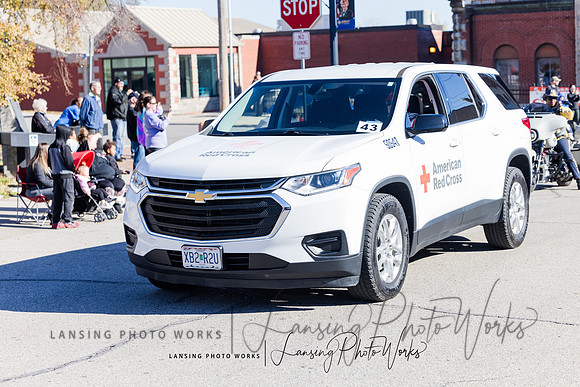 VeteransParade-480