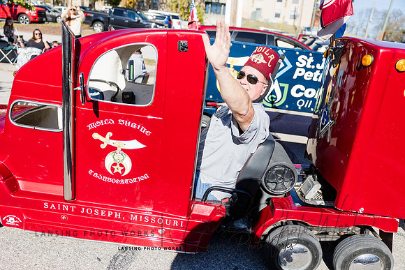 VeteransParade-321
