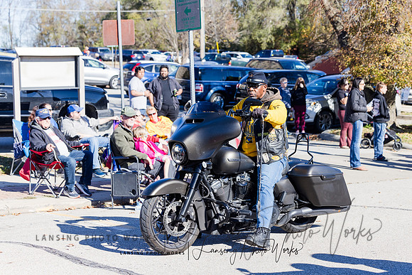 VeteransParade-499