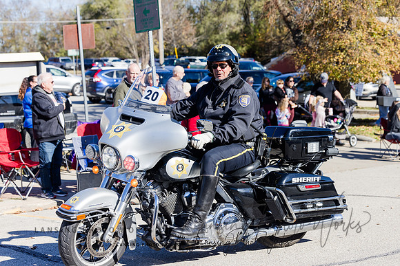 VeteransParade-328